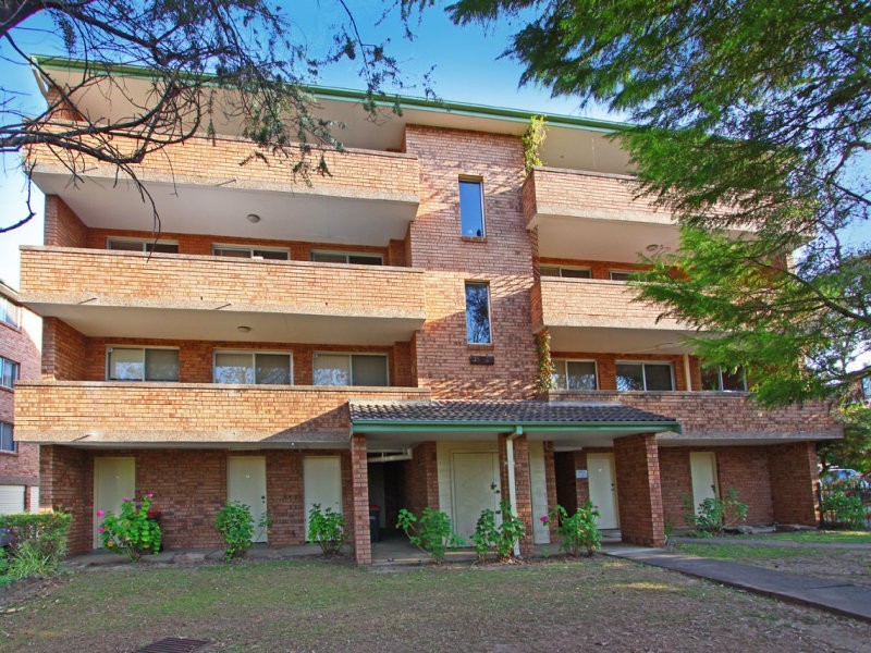 8/39-41 Ross St, Parramatta NSW 2150