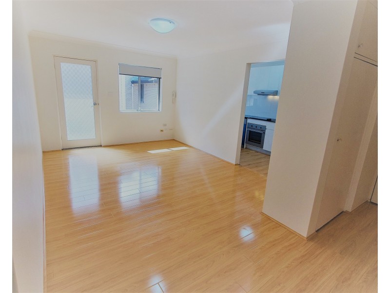 10/3 Pitt Street, Parramatta NSW 2150