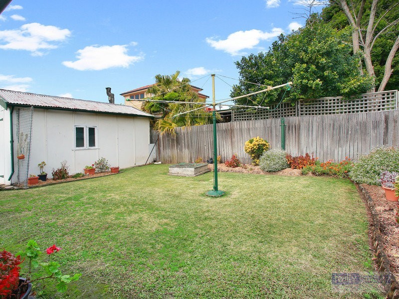 35 Russell Street, Russell Lea NSW 2046