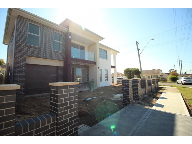 105 Gladstone St, Cabramatta NSW 2166