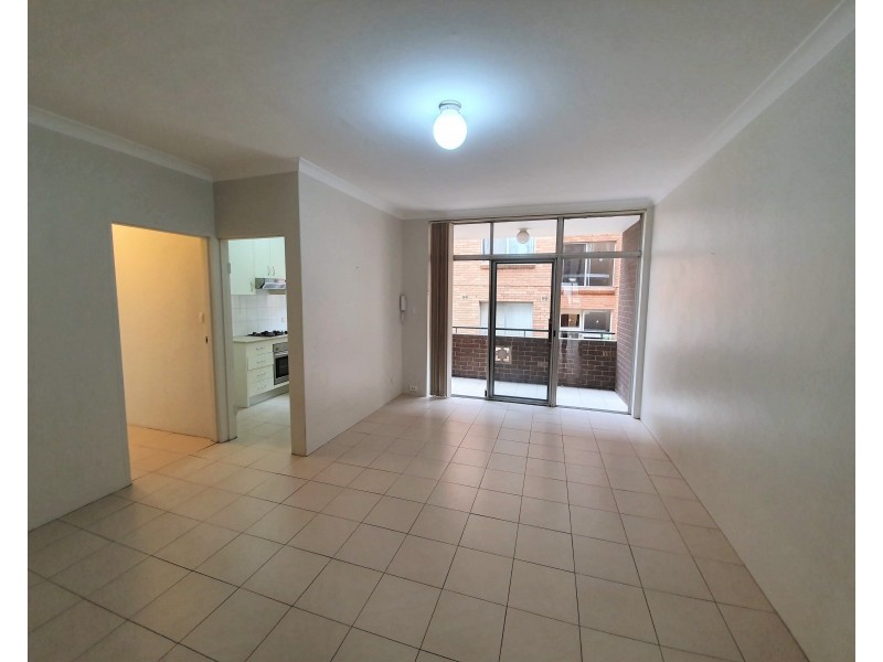 2/16 First Avenue, Eastwood NSW 2122