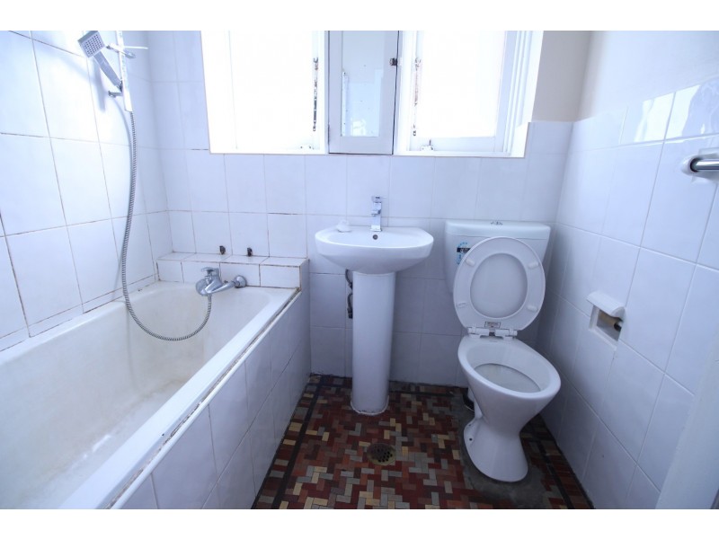 2/99 Milton St, Ashfield NSW 2131
