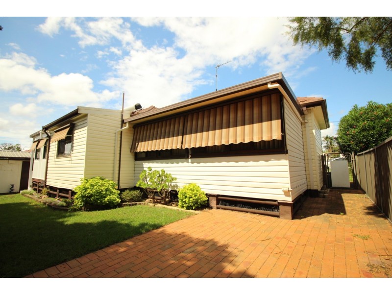 22 DAN STREET, Campbelltown NSW 2560