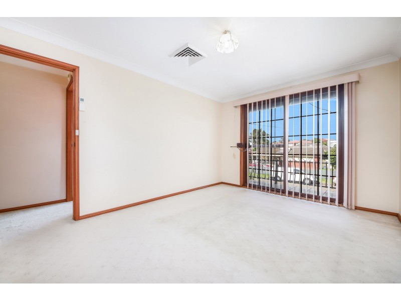 4 SUTHERLAND STREET, Canley Heights NSW 2166