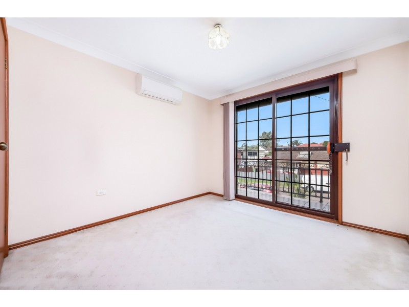 4 SUTHERLAND STREET, Canley Heights NSW 2166