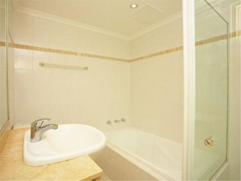 2/602 Blaxland Road, Eastwood NSW 2122