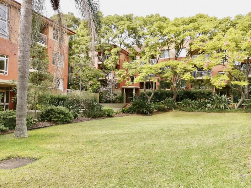 12/1-23 Lancaster Drive, Marsfield NSW 2122