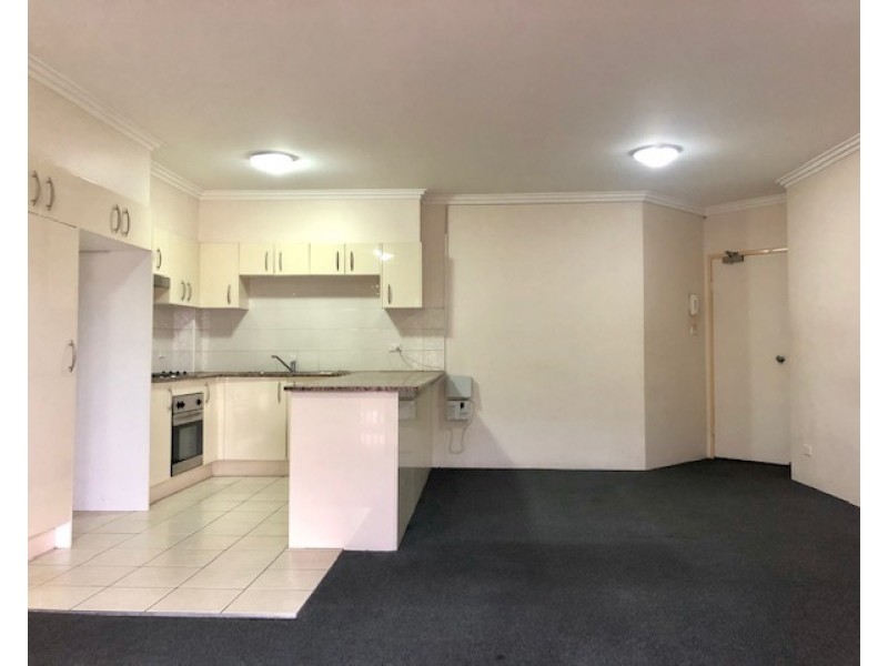 16/16 fifth Ave, Blacktown NSW 2148