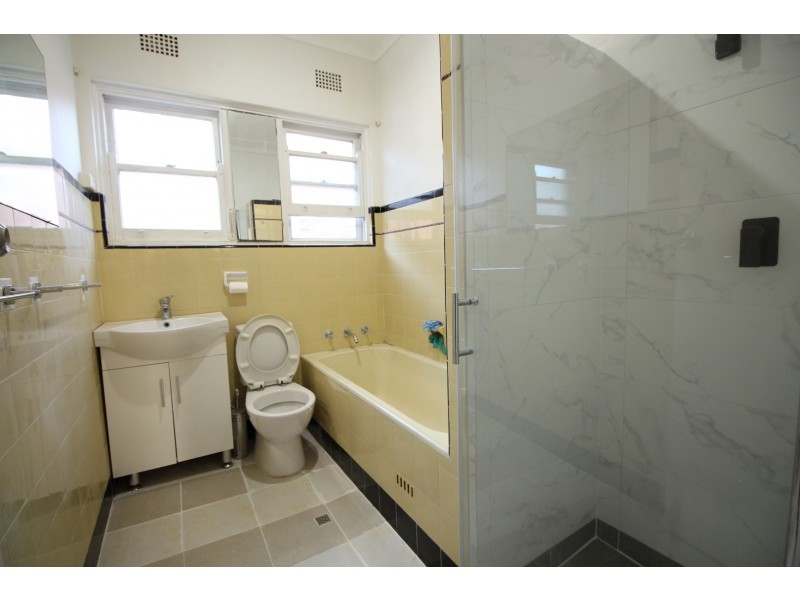 32 Myra Ave, Ryde NSW 2112