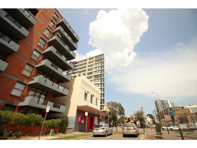 24/6-12 Carrington Ave, Hurstville NSW 2220