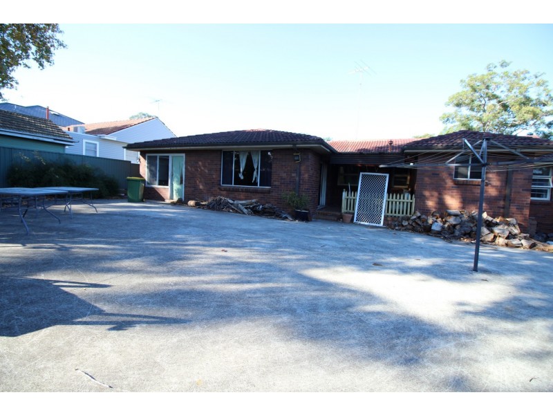 7 Moss Street, Northmead NSW 2152