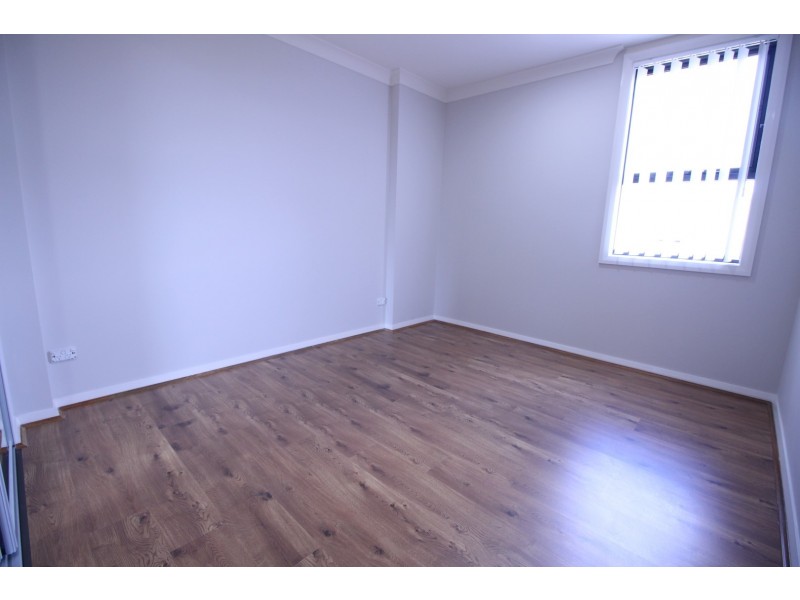 18/2-4 Amos St, Westmead NSW 2145