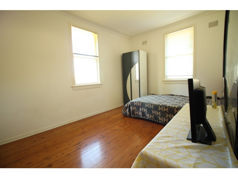 1 Gladys St, Seven Hills NSW 2147