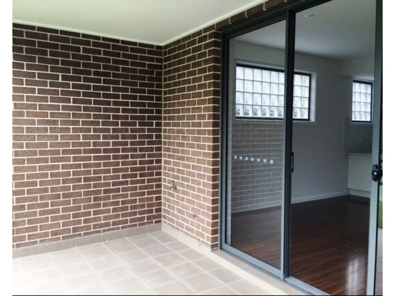 8/1-3 Louis Street, Granville NSW 2142