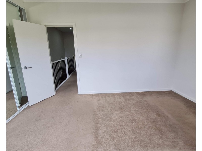 8/1-3 Louis Street, Granville NSW 2142