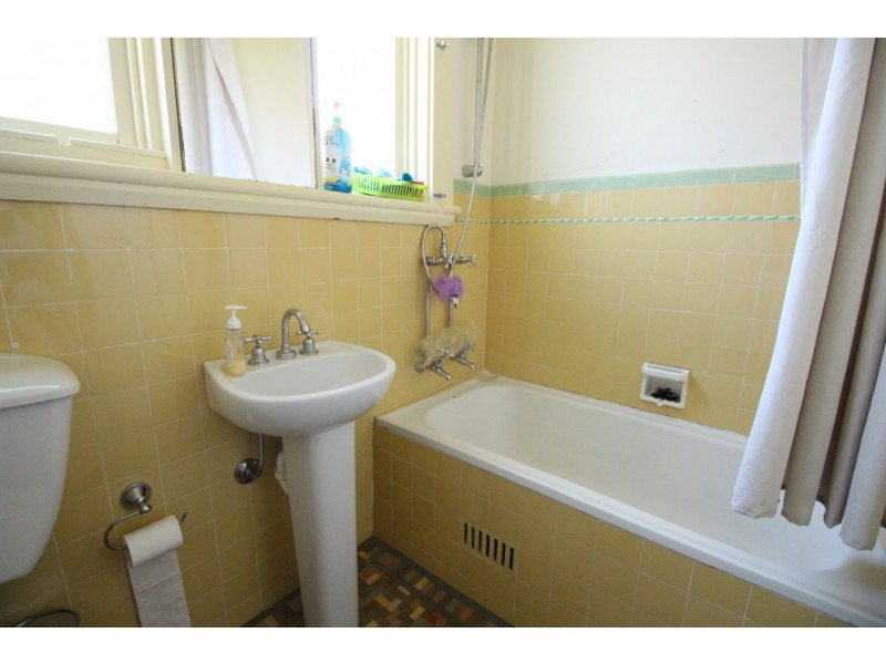 31 Grand Ave, West Ryde NSW 2114