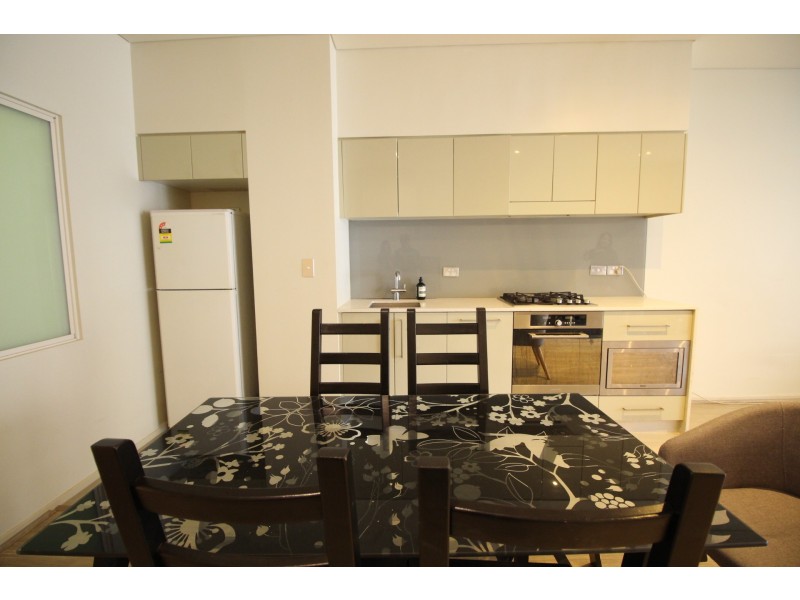 806/718 George St, Sydney NSW 2000