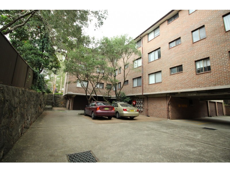 13/18-20 Central Avenue, Westmead NSW 2145