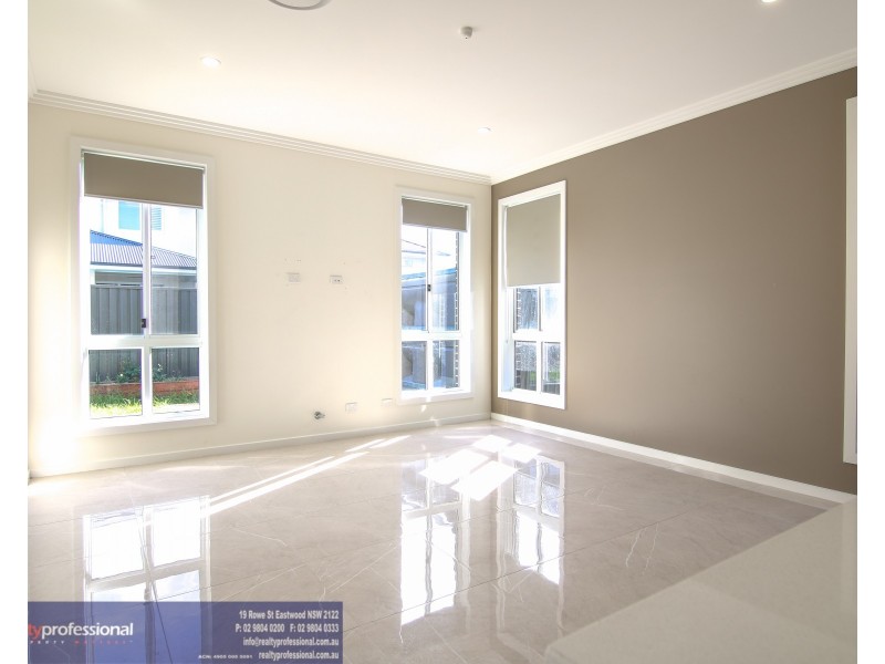 33 Winnima Cct, Pemulwuy NSW 2145