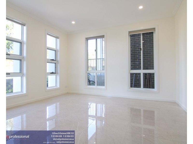 33 Winnima Cct, Pemulwuy NSW 2145