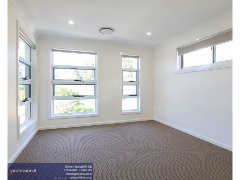 33 Winnima Cct, Pemulwuy NSW 2145