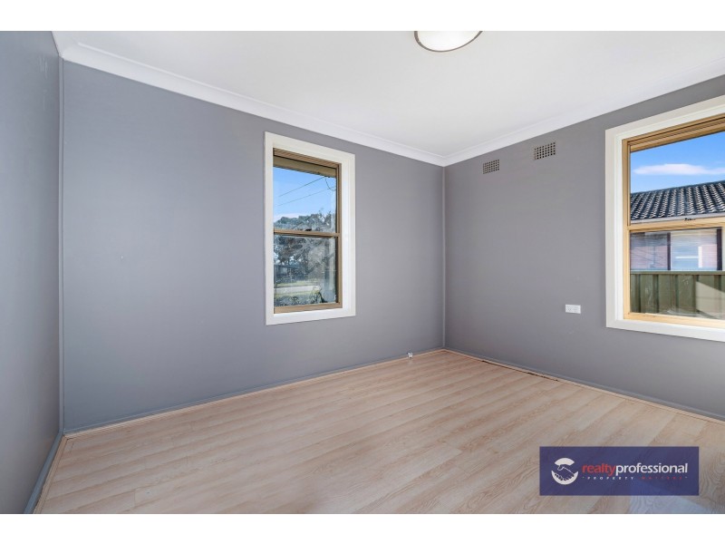 72 Marquesa Cr, Lethbridge Park NSW 2770