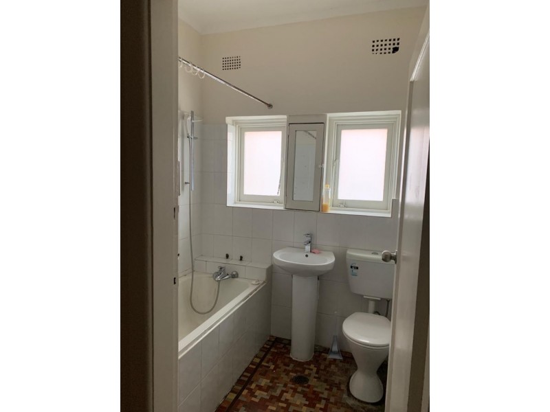 2/99 Milton St, Ashfield NSW 2131