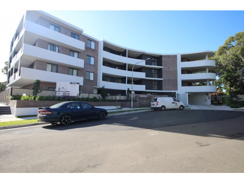 24/8-12 Linden St, Toongabbie NSW 2146