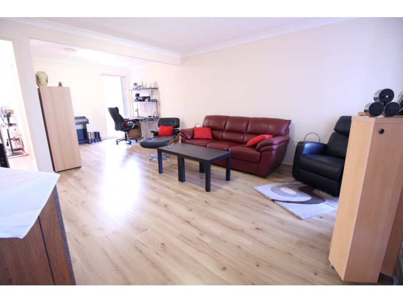 167 Quakers Rd, Quakers Hill NSW 2763