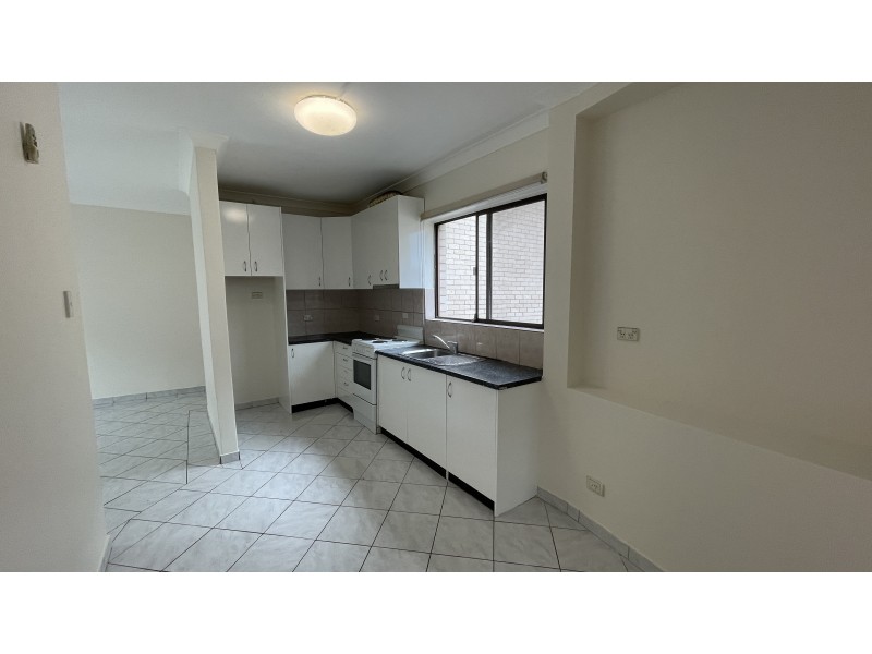 8/4-6 Fisher Street, Cabramatta NSW 2166