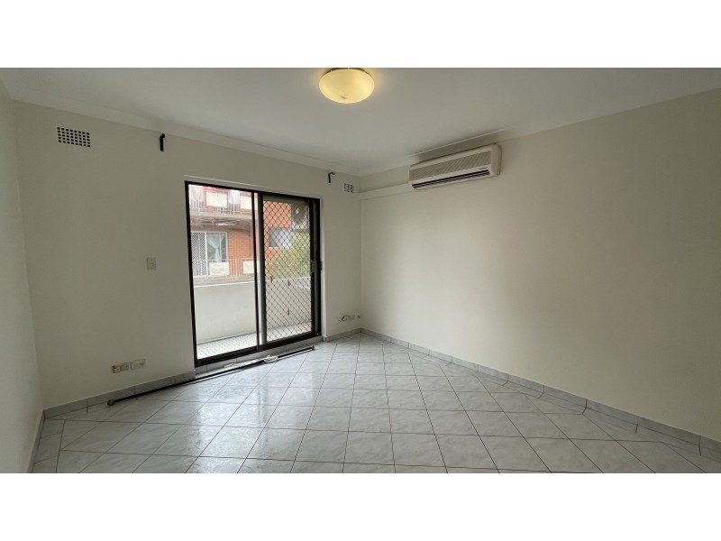 8/4-6 Fisher Street, Cabramatta NSW 2166