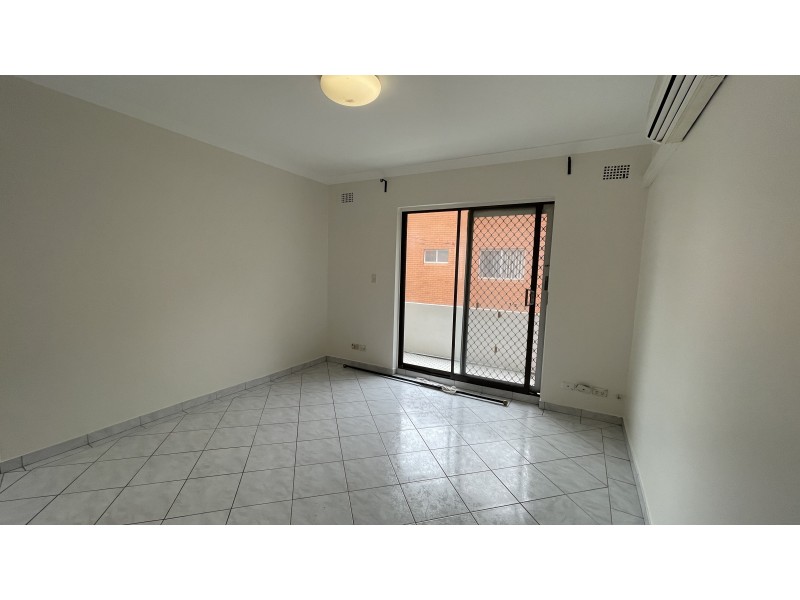 8/4-6 Fisher Street, Cabramatta NSW 2166