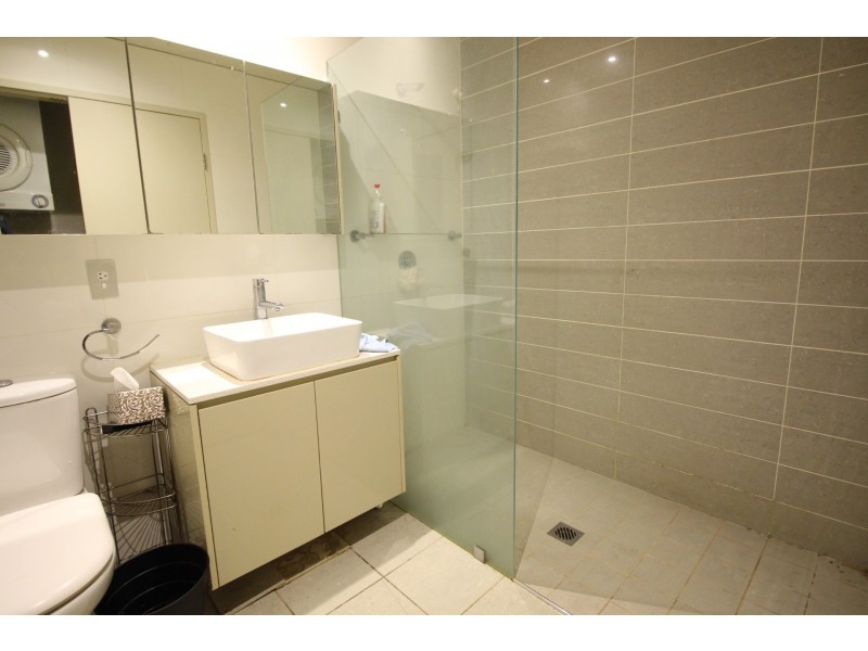 806/718 George St, Sydney NSW 2000