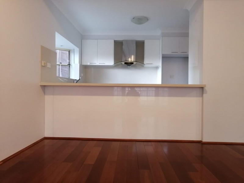 87/40 STRATHALBYN DRIVE, Oatlands NSW 2117