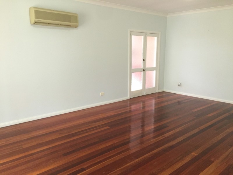 22 Hayes Avenue, Northmead NSW 2152