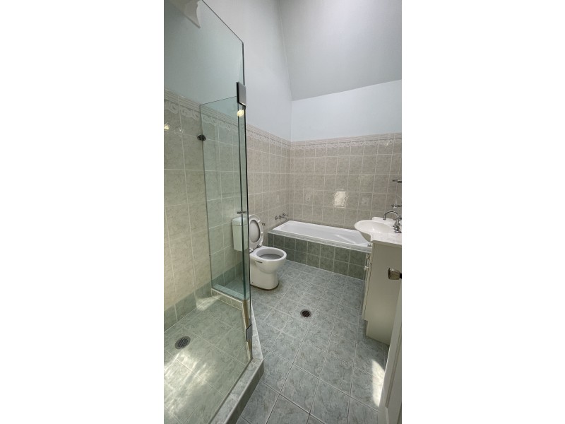 22 Hayes Avenue, Northmead NSW 2152