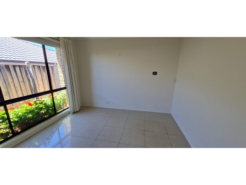 14 Brampton Dr, Beaumont Hills NSW 2155