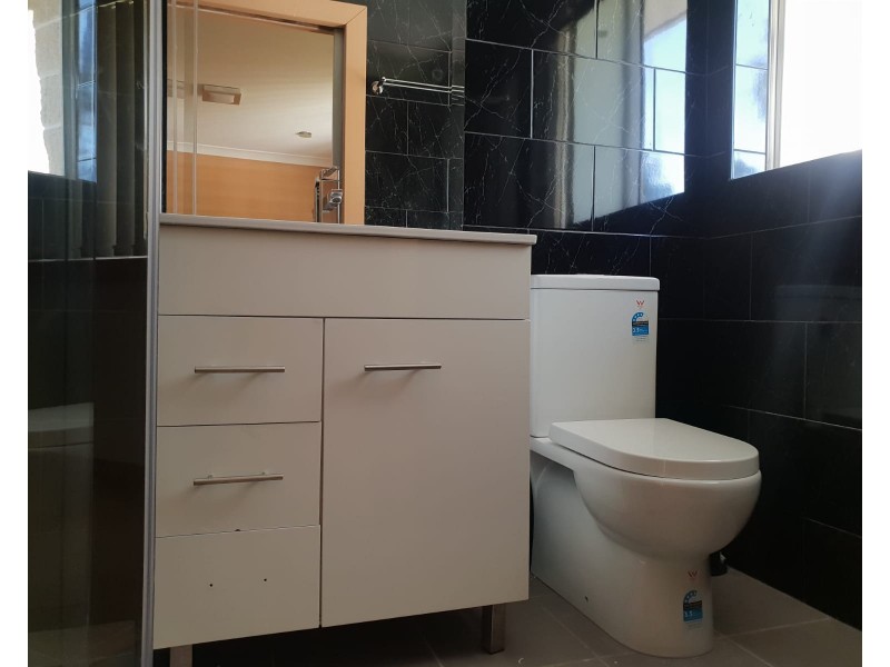 8B LISMORE STREET, Pendle Hill NSW 2145