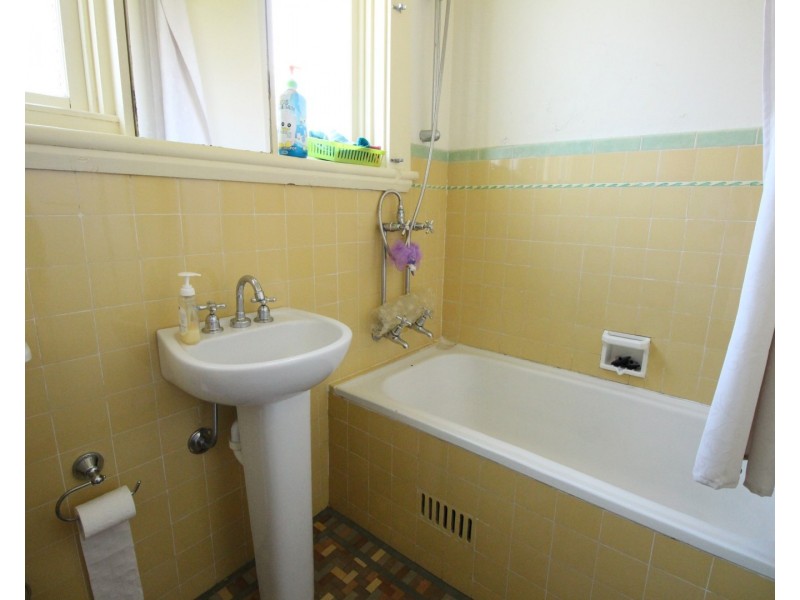 31 Grand Ave, West Ryde NSW 2114