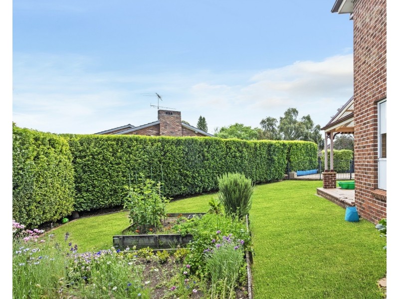 97 Bingara Cr, Bella Vista NSW 2153