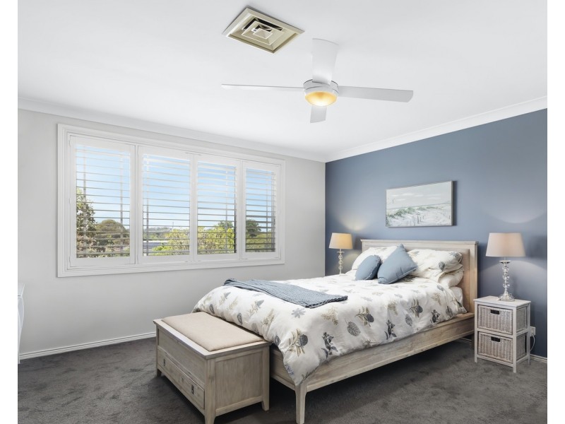 97 Bingara Cr, Bella Vista NSW 2153