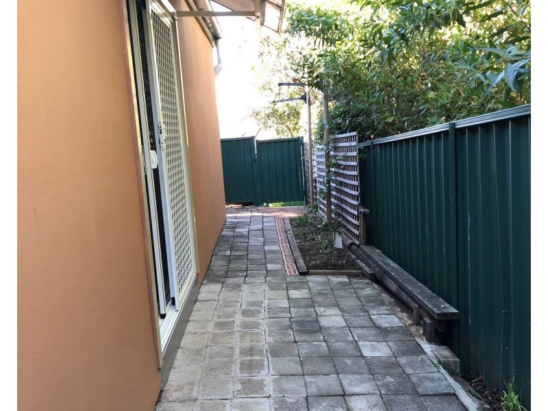 2/151A Kissing Point Road, Dundas NSW 2117