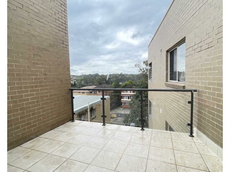 32/1-7 Rowe Street, Eastwood NSW 2122