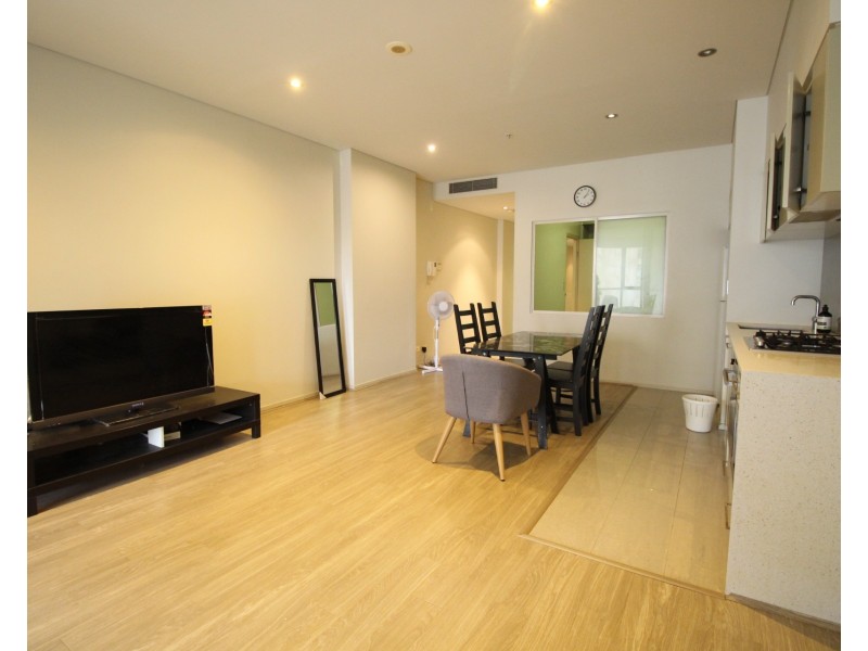 806/718 George St, Sydney NSW 2000