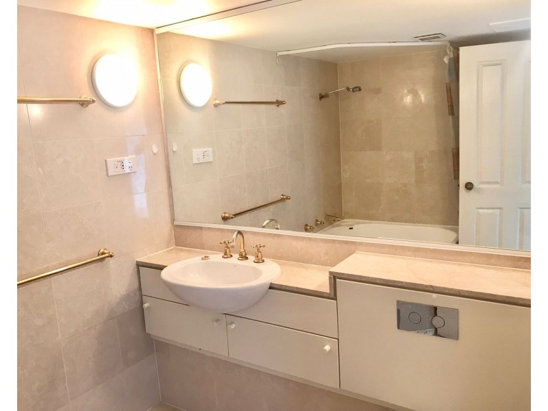 1001/12 Glen Street, Milsons Point NSW 2061