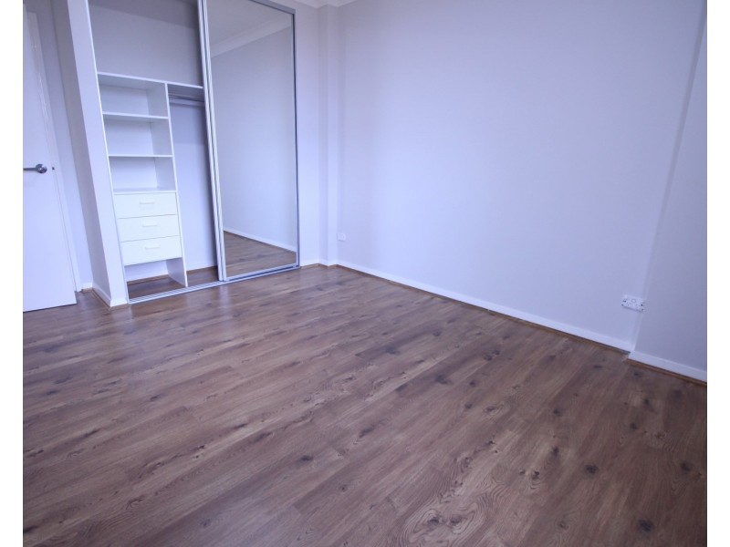 18/2-4 Amos St, Westmead NSW 2145