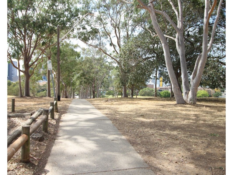 18/2-4 Amos St, Westmead NSW 2145