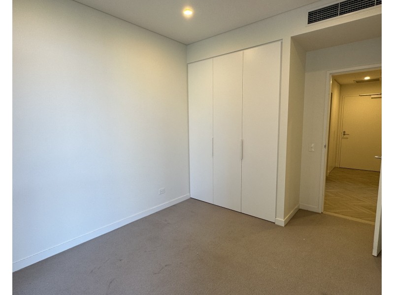 2303/17 LACHLAN ST, Waterloo NSW 2017