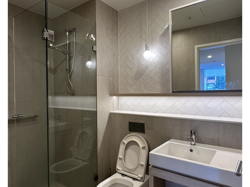 2303/17 LACHLAN ST, Waterloo NSW 2017