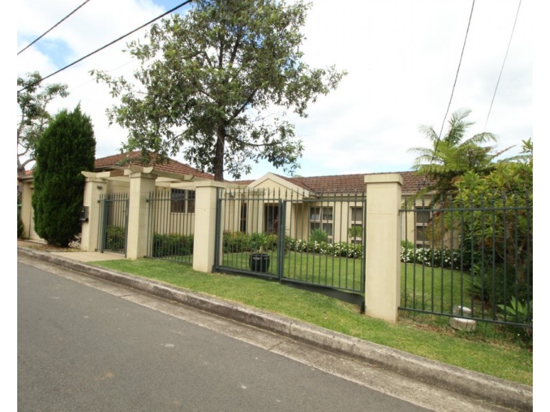 7 Illoura Lane, Wahroonga NSW 2076